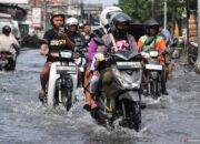 Cara mengatasi motor mogok setelah menerjang banjir