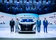 Merek mobil listrik mewah DENZA resmi masuk RI, bawa MPV D9