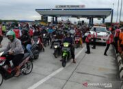Alasan mengapa sepeda motor dilarang masuk jalan tol di Indonesia