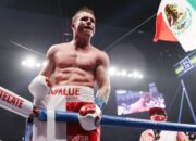 Bobot Saul Canelo Alvarez Lebih Berat Kalahkan Terence Crawford