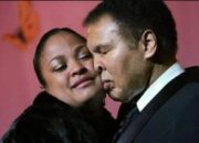 Kesetiaan Laila Ali Merawat Muhammad Ali Melawan Parkinson hingga Meninggal