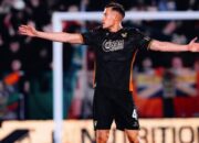 Jay Idzes Jadi Rebutan, Venezia Minta Mahar Rp337 Miliar ke Juventus