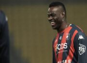 Mario Balotelli Berpotensi Jadi Rekan Setim Jay Idzes di Venezia