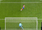 Kenapa Gol Penalti Double Kick Julian Alvarez Dianulir di Adu Penalti Atletico Madrid vs Real Madrid?